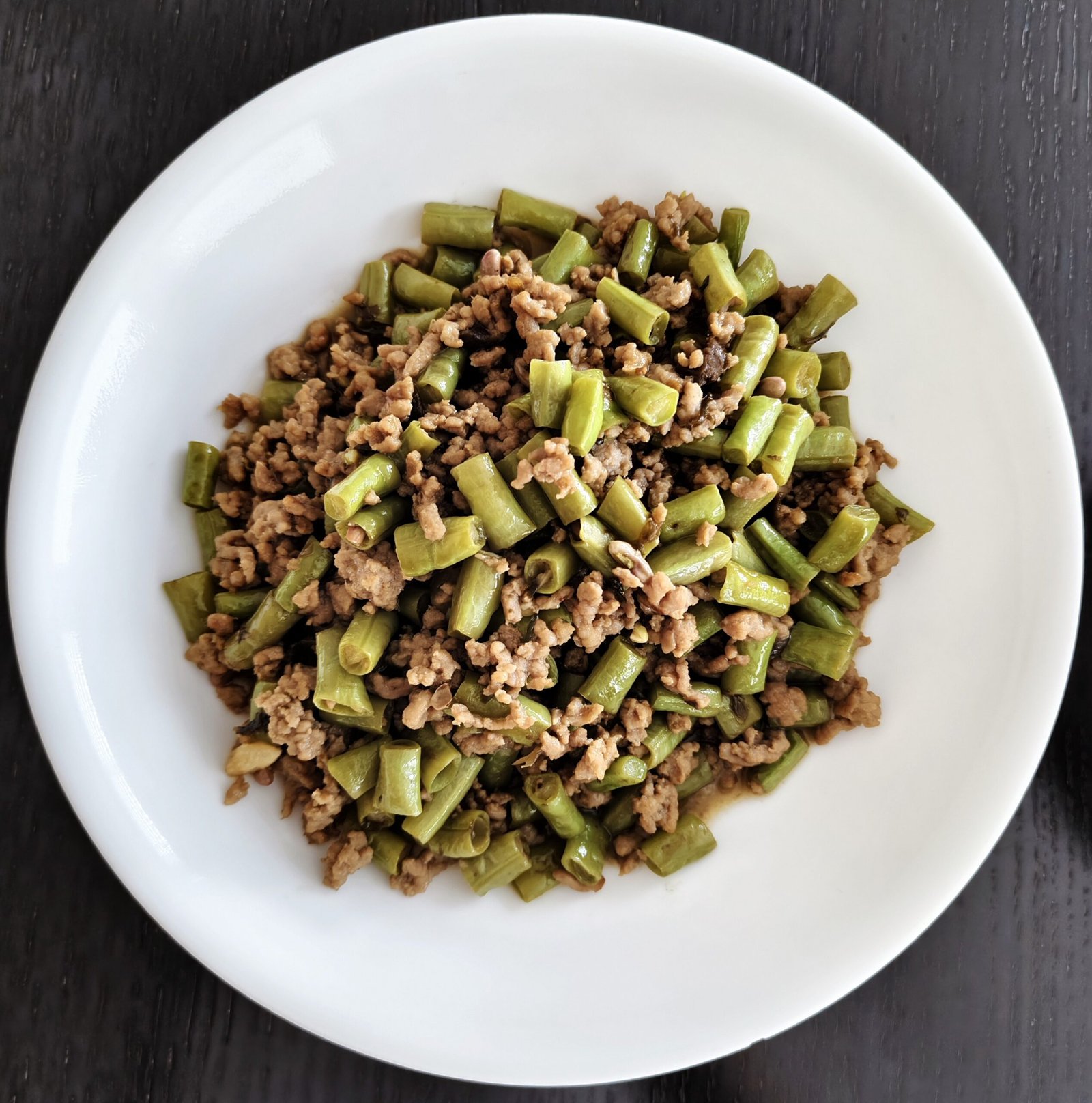 Read more about the article Stir-fried Long Green Beans with Minced Pork